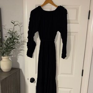 Elegant Black Long Sleeve Dress